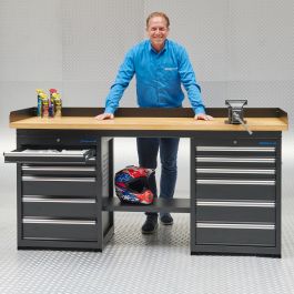 Werkbank met kast