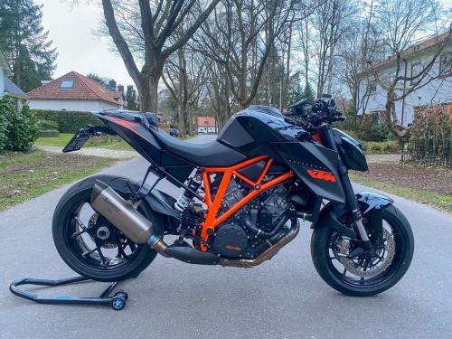 _motoaddict.nl-2_1.jpg
