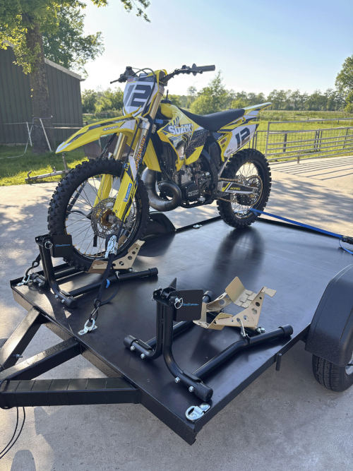 aanhanger-auto-inrijklem-crossmotor.png