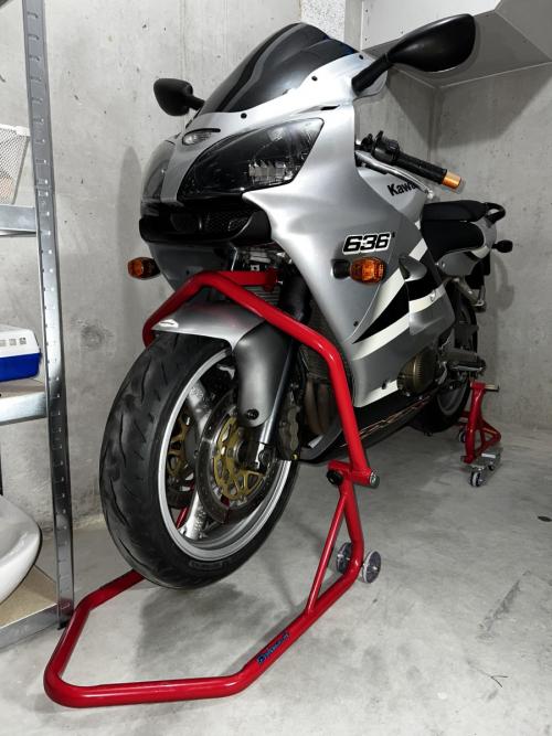 paddockstand-rood-motor.jpg