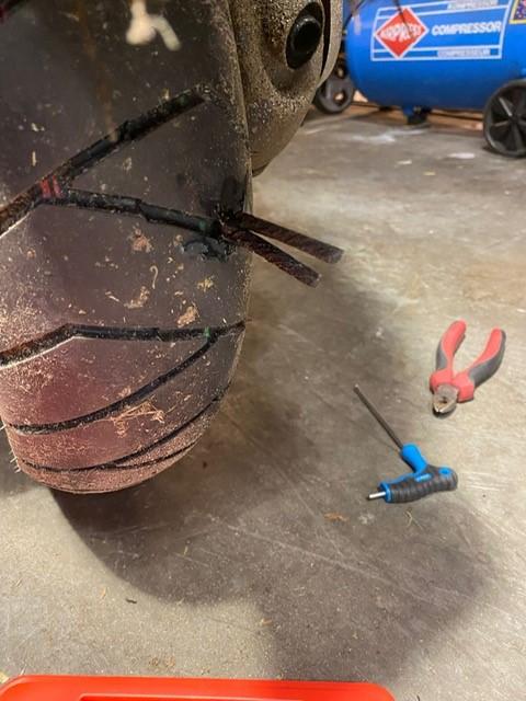 van-annemiek-bij-banden-reparatieset-_9__1_1.jpg