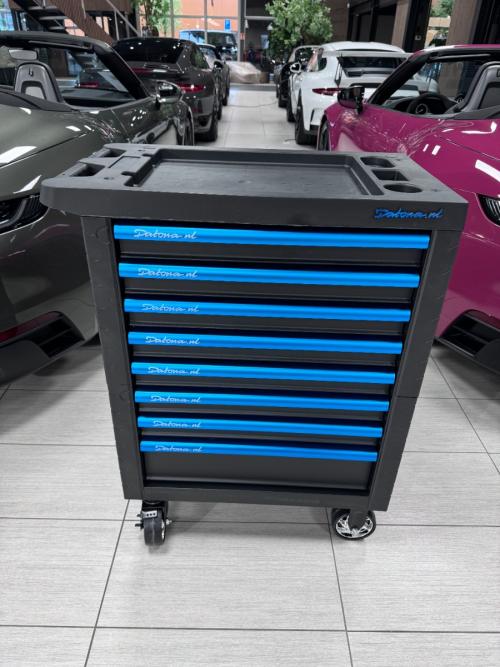 vdm_cars_1.jpeg