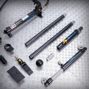 Hydraulische uitdeukset en trekpers