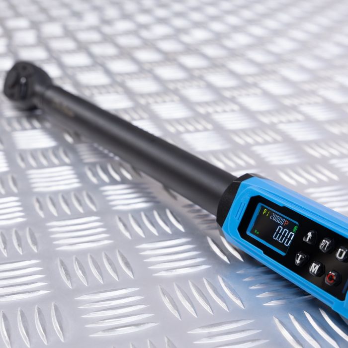 VANPO Digitale momentsleutel 1/2 inch auto en motorfiets, 17-340 Nm momentsleutelset met vooraf ingesteld geheugen, zoemer en led-display, ± 2% foutnauwkeurigheid