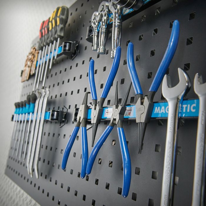 EMHAP© Magneetstrips gereedschapshouder EXTRA STERK 4-delige set elk 46 cm lang universele magneetrail gereedschap organizer - magneetstrip gereedschap houder incl. 4x haken voor het ophangen 8x EMHAP© Magneetstrips gereedschapshouder EXTRA STERK 4-delige set elk 46 cm lang universele magneetrail gereedschap organizer - magneetstrip gereedschap houder incl. 4x haken voor het ophangen 8x