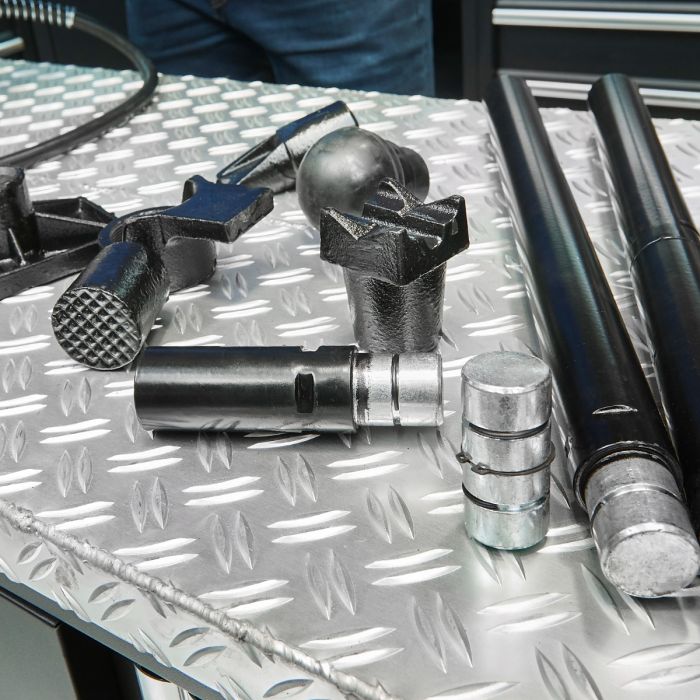 Hydraulische uitdeukset en trekpers-6