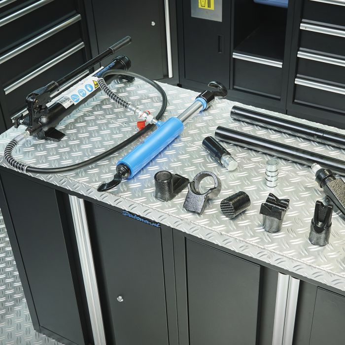 Hydraulische uitdeukset en trekpers-1