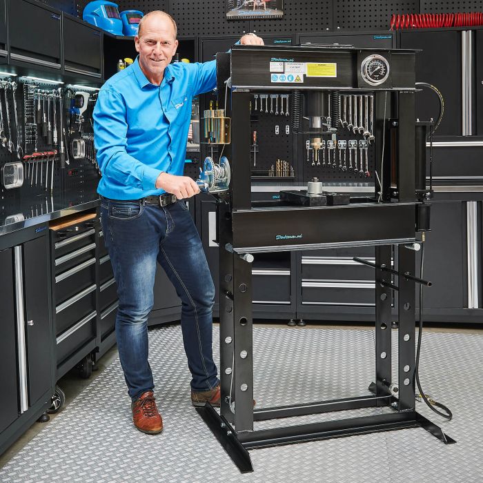 Werkplaatspers 45 ton - Hydropneumatisch-2