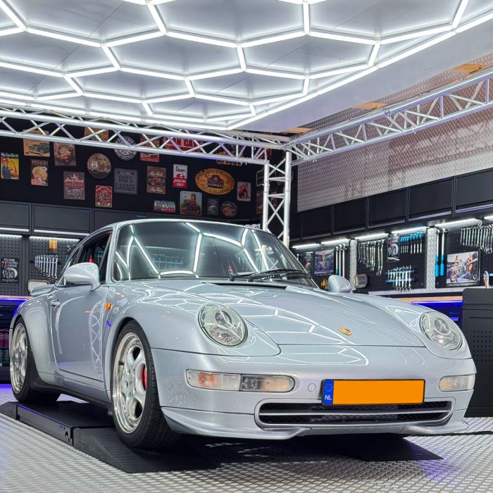 Professionele hexagon plafondverlichting - 4,82 bij 2,6 m - voor werkplaats en garage