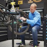 Fietsgereedschapskoffer 21-delig met montagestandaard-24-thumb