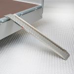 Motor oprijplaat met opstaande rand - 150 cm-1-thumb